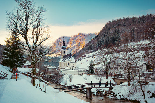 Pfarrkirche St. Sebastian Ramsau im Winter