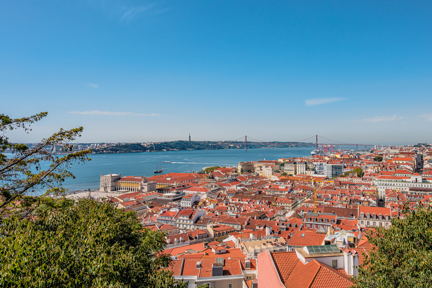 Über den Dächern Lissabons 2